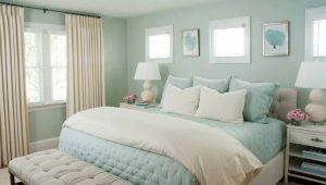 Bedroom in mint colors