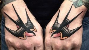 Variety of swallow tattoos for men and their meaning