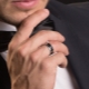 Δαχτυλίδι στο δαχτυλίδι ενός άνδρα
